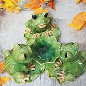 Frogs on lilypads candle holder